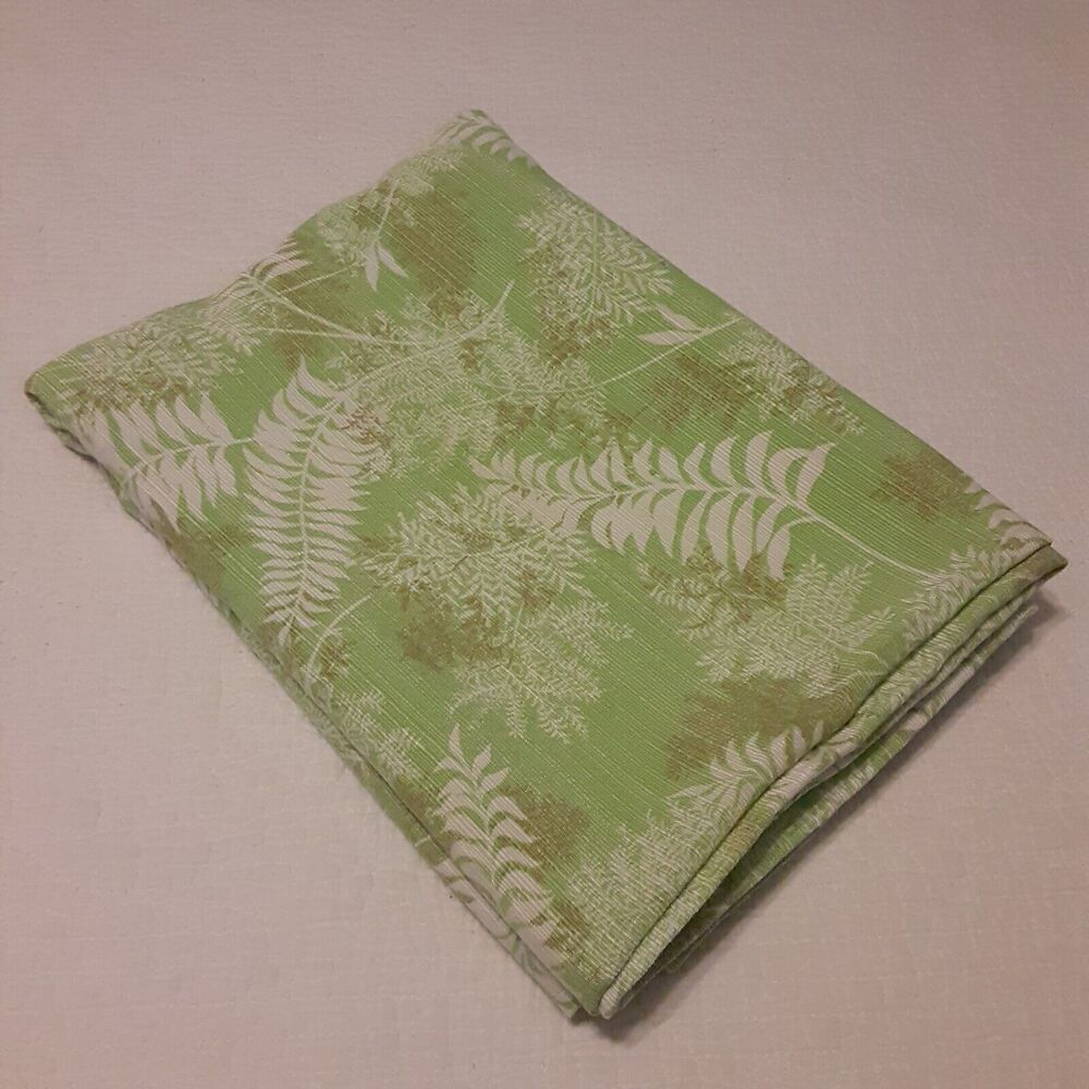 Food Network Spring Green Botanical Tablecloth